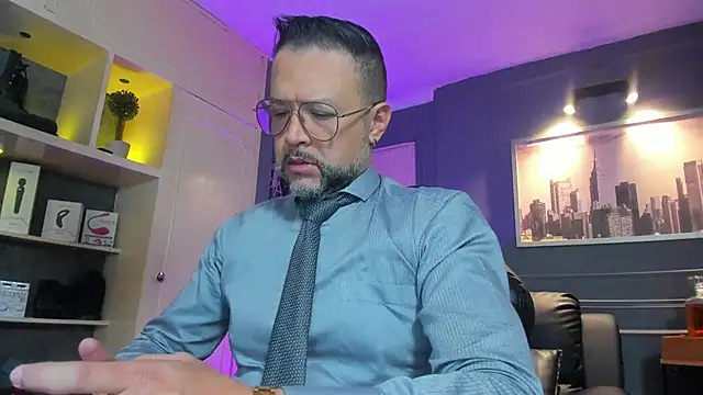 MrFrank tattoo online show from February 20, 11:23 am