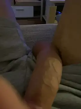 bigdickcro7 online show from March 14, 5:20 pm