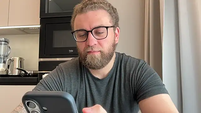 Bear bear  online show from April 14, 8:58 am