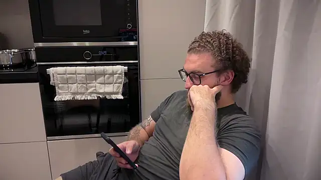 Bear bear  online show from July 18, 9:58 am