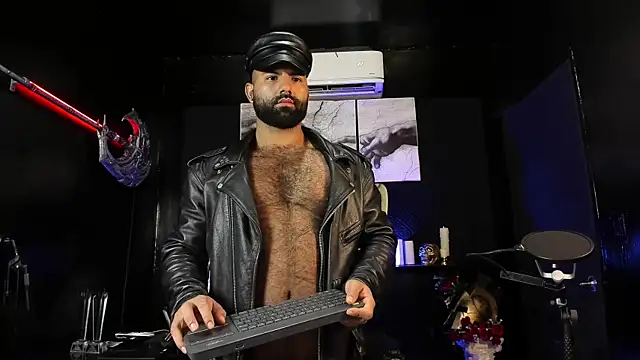 BeardAndrew online show from July 9, 1:10 am