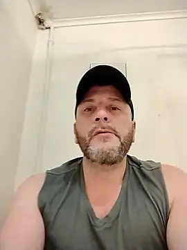 ShaneJames11 online show from January 11, 6:39 am