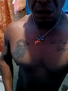 Snapshot of ivandignity chatting on March 17, 9:46 pm ivandignity online show from March 17, 9:46 pm