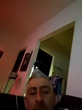 cuci45 online show from March 14, 9:33 pm