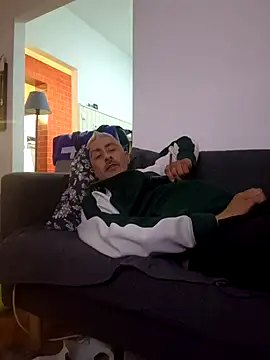 cuci45 online show from April 9, 7:09 pm