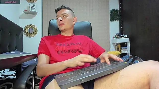 Snapshot of Christ_Miller3 chatting on September 13, 3:29 am Christ Miller3 online show from September 13, 3:29 am