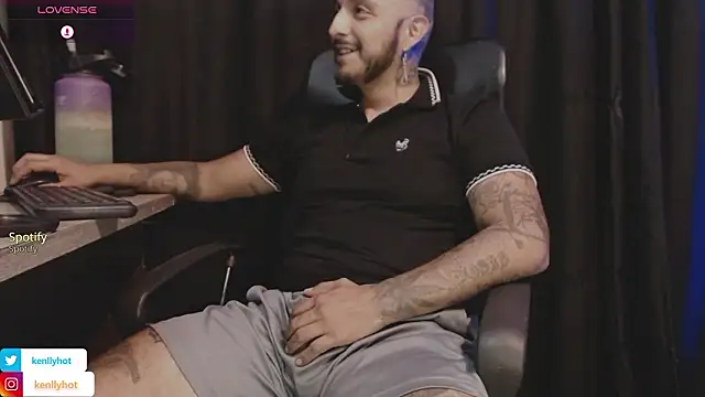 KenllyH online show from March 21, 11:53 pm