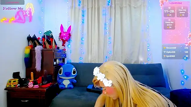 Aleexx    online show from December 21, 12:13 pm