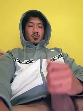 juniiorre online show from March 8, 8:29 am