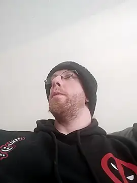 Snapshot of TaylorBlaze chatting on December 27, 2:34 pm TaylorBlaze online show from December 27, 2:34 pm