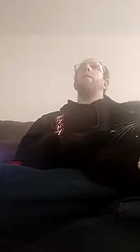 Snapshot of TaylorBlaze chatting on December 28, 2:54 pm TaylorBlaze online show from December 28, 2:54 pm