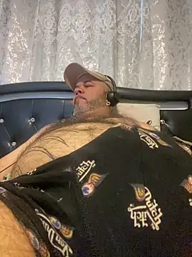 Cristian-Brayan online show from February 21, 4:41 pm