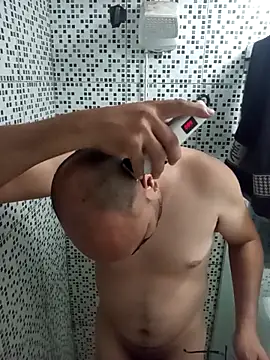 RobertoBuzios22 online show from November 5, 10:01 pm