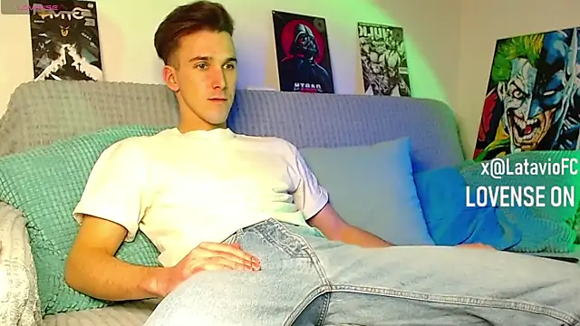 Midnighter  online show from February 28, 10:31 pm