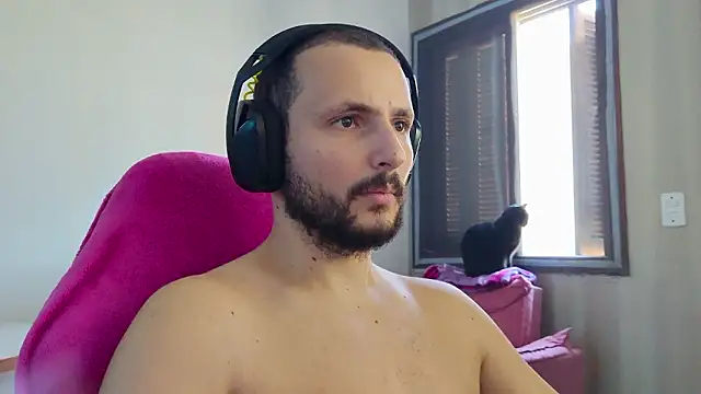 iurytx online show from February 8, 1:37 pm