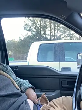 Snapshot of Themechanic420 chatting on January 22, 2:03 pm Themechanic420 online show from January 22, 2:03 pm