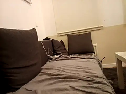 Snapshot of Ebinator666 chatting on February 4, 4:05 am Ebinator666 online show from February 4, 4:05 am