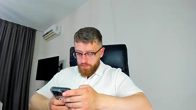 Findom guy online show from April 15, 6:19 pm