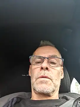 DarrenSullivanSlut online show from October 16, 9:50 am