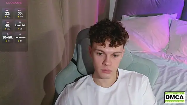 cute thomas online show from December 14, 3:41 pm