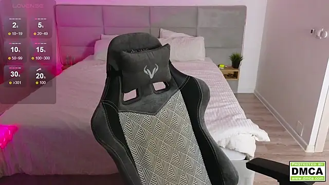 Snapshot of cute_thomas chatting on February 10, 5:19 pm cute thomas online show from February 10, 5:19 pm