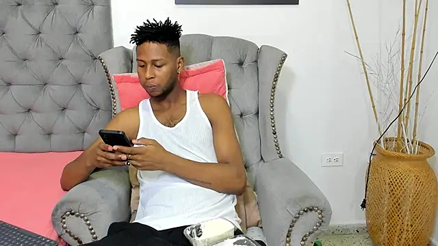 santhi lee online show from December 17, 2:44 am