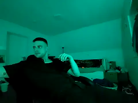 Snapshot of Youngtimer_1997 chatting on March 21, 9:23 pm Youngtimer 1997 online show from March 21, 9:23 pm