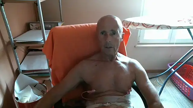 olibrius71 online show from July 11, 5:59 pm