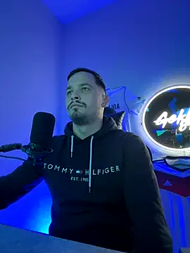 Jonkitzler1 online show from December 1, 5:05 pm