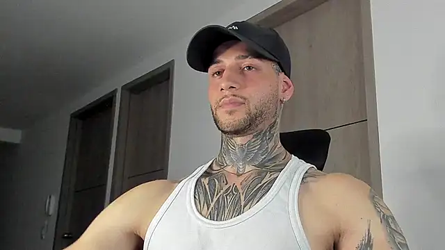  jamesleandros1 online show from September 24, 2:44 am