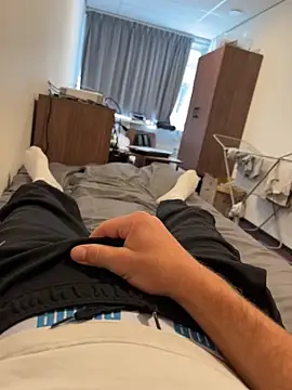 mihaixxx1 online show from September 14, 1:46 pm