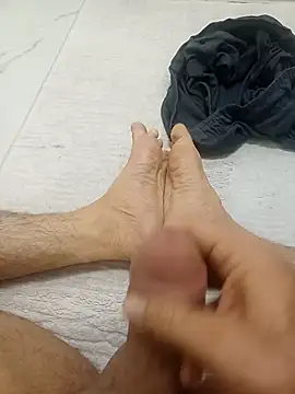 Snapshot of Hardapple01 chatting on September 27, 4:10 am Hardapple01 online show from September 27, 4:10 am