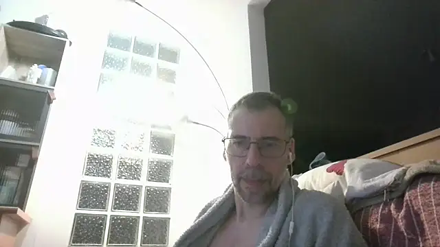 ptitcanard60600 online show from May 21, 10:14 pm