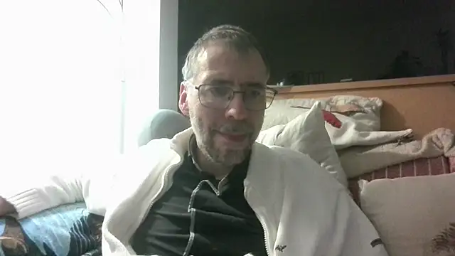 ptitcanard60600 online show from March 24, 10:24 pm