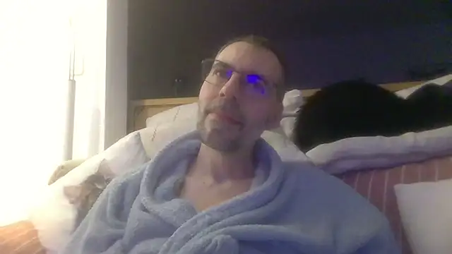 ptitcanard60600 online show from March 8, 10:02 pm