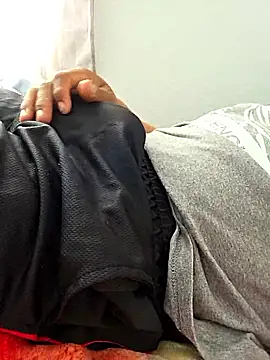 Easing Order online show from October 20, 9:08 pm