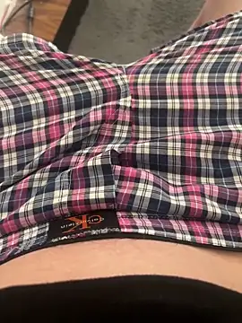 SweetBoy32 online show from April 27, 9:06 am