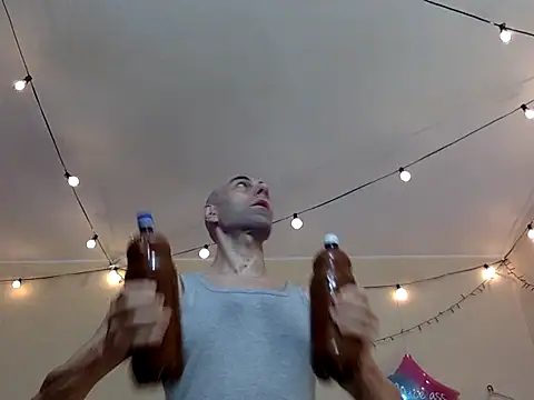 Snapshot of HandsomeAlfie chatting on September 27, 8:12 am HandsomeAlfie online show from September 27, 8:12 am