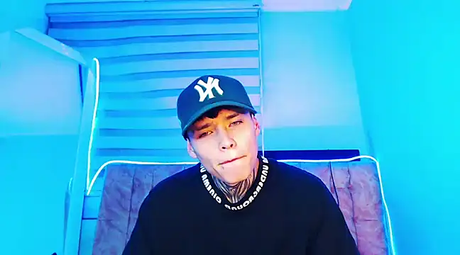 Snapshot of _justinmoon2 chatting on March 20, 5:57 am  justinmoon2 online show from March 20, 5:57 am