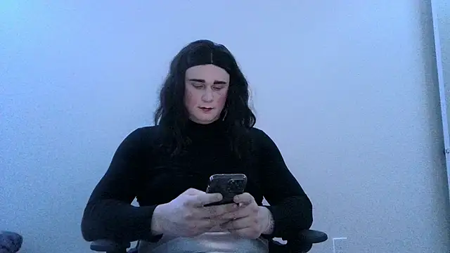 SissyMaddy4 online show from February 24, 8:59 am