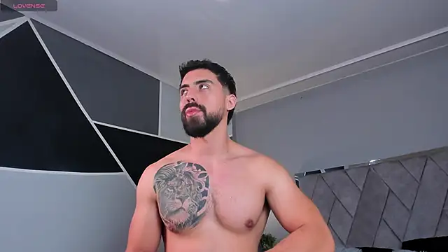 Snapshot of Markbrown chatting on December 6, 1:07 am Markbrown online show from December 6, 1:07 am