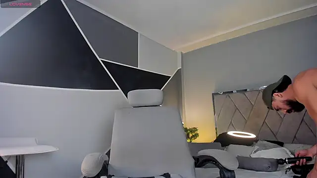 Snapshot of Markbrown chatting on February 11, 11:54 pm Markbrown online show from February 11, 11:54 pm