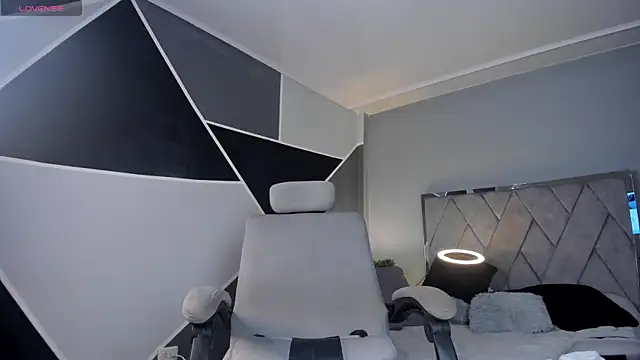 Snapshot of Markbrown chatting on February 9, 3:45 pm Markbrown online show from February 9, 3:45 pm