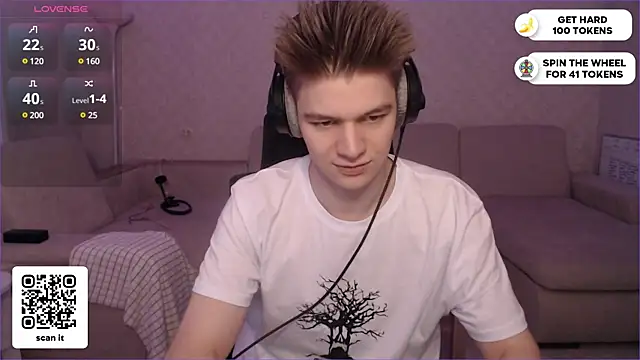 Snapshot of dantebigboi300 chatting on January 11, 6:01 pm dantebigboi300 online show from January 11, 6:01 pm