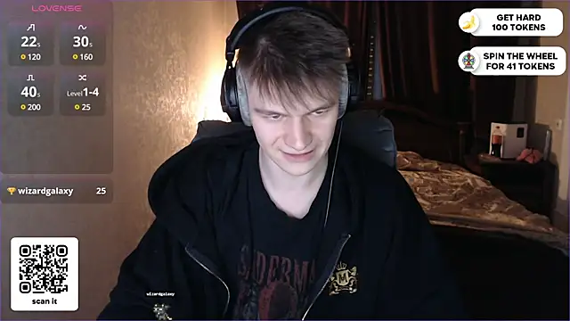 Snapshot of dantebigboi300 chatting on February 13, 6:27 pm dantebigboi300 online show from February 13, 6:27 pm