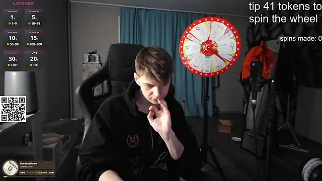 Snapshot of dantebigboi300 chatting on October 12, 1:38 pm dantebigboi300 online show from October 12, 1:38 pm