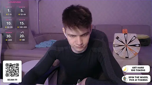 Snapshot of dantebigboi300 chatting on December 10, 5:22 pm dantebigboi300 online show from December 10, 5:22 pm