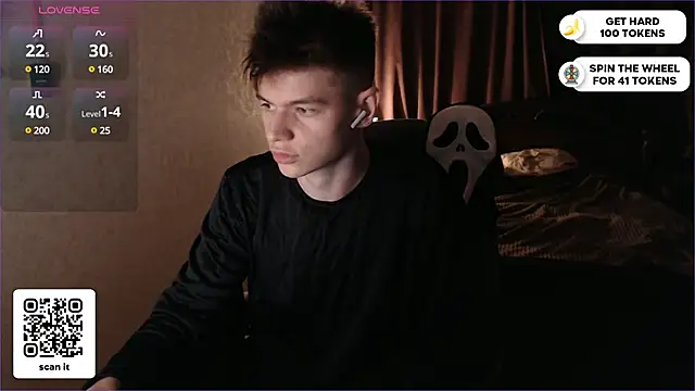 Snapshot of dantebigboi300 chatting on February 22, 7:21 pm dantebigboi300 online show from February 22, 7:21 pm