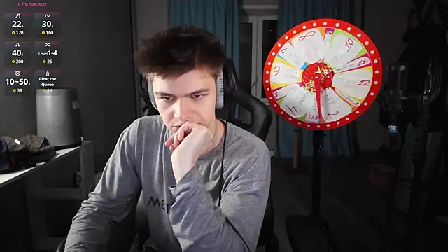 Snapshot of dantebigboi300 chatting on October 14, 1:40 pm dantebigboi300 online show from October 14, 1:40 pm