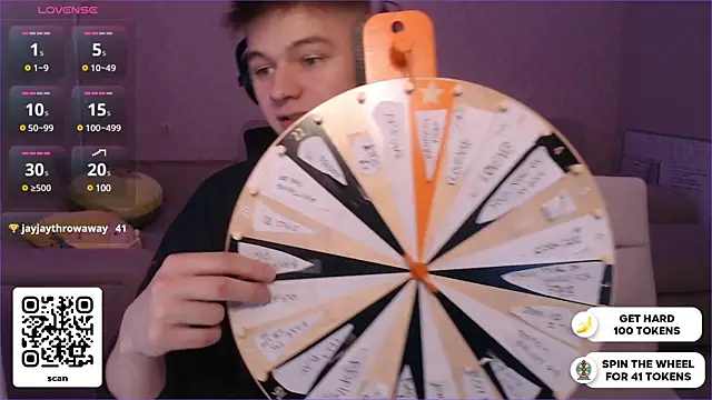 Snapshot of dantebigboi300 chatting on December 25, 7:02 pm dantebigboi300 online show from December 25, 7:02 pm